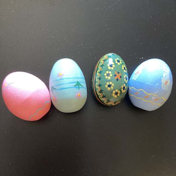 Easter and spring decorations all pre-owned - Picture 11 of 12